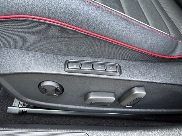 Volkswagen Golf 2.0 TSI Golf VIII