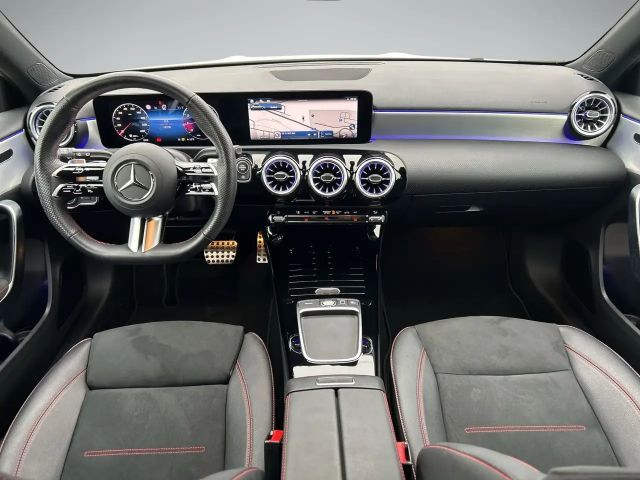 Mercedes-Benz A 180 AMG Line Hatchback