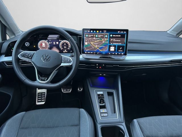 Volkswagen Golf 1.5 TSI DSG Golf VIII IQ.Drive