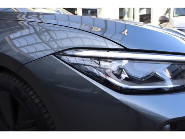 Volkswagen Passat IQ.Drive R-Line Variant