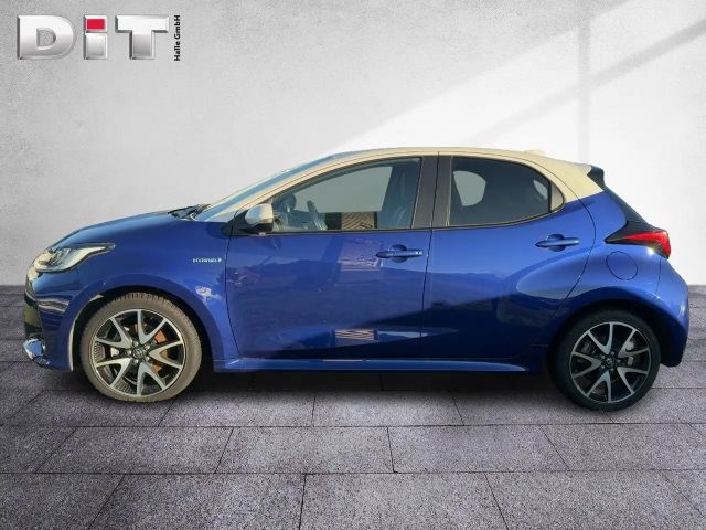 Toyota Yaris Hatchback Style