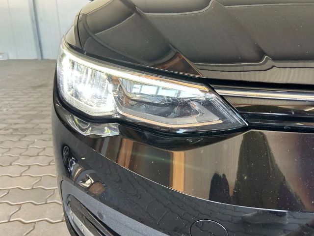 Volkswagen Golf Active
