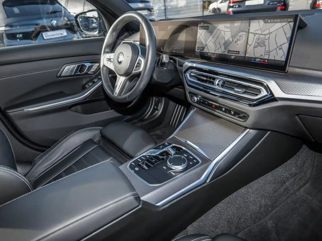 BMW 330 330d M-Sport Sedan