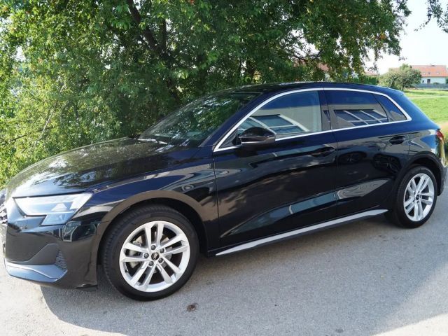 Audi A3 30 TDI Sedan