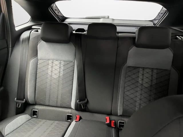 Volkswagen Taigo 1.0 TSI DSG R-Line