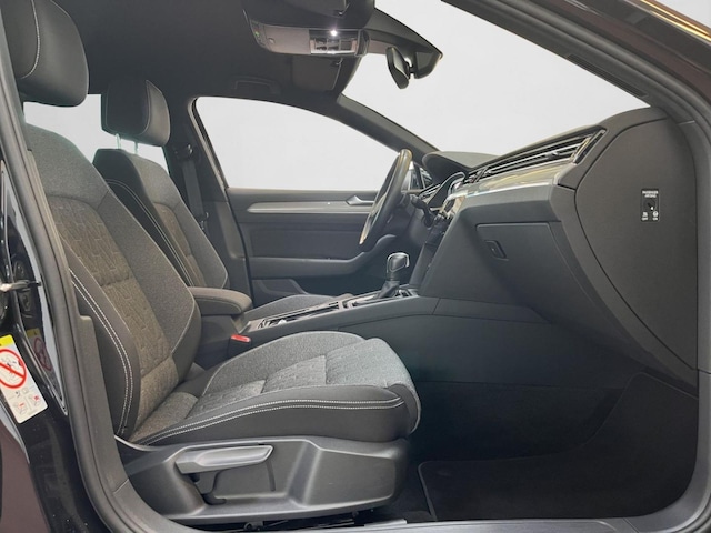 Volkswagen Passat Business R-Line Variant