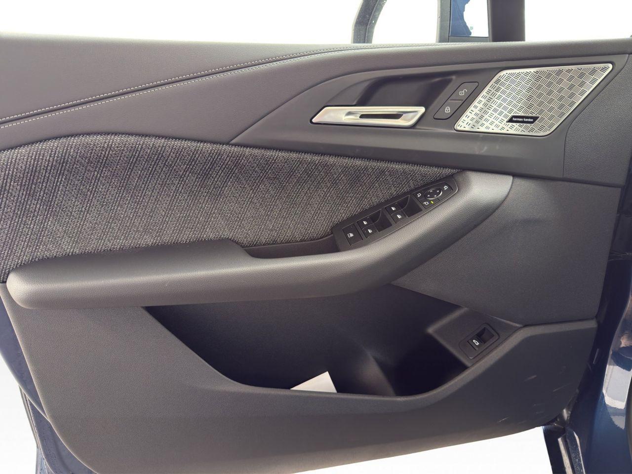 BMW 216 216i Active Tourer