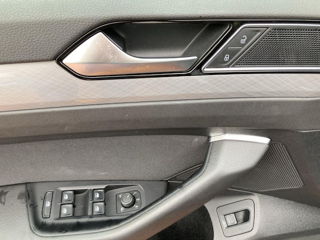 Volkswagen Passat 2.0 TDI Business DSG Variant