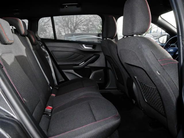 Ford Focus EcoBoost ST Line