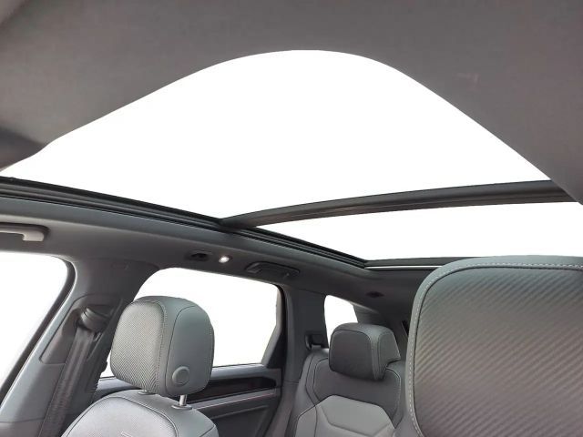 Volkswagen Touareg IQ.Drive R-Line