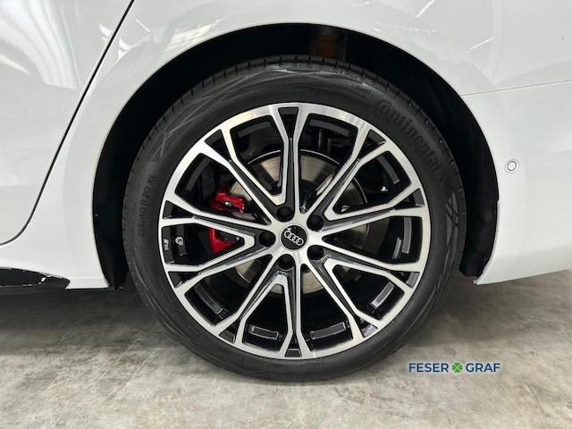 Audi A6 Avant Quattro S-Tronic