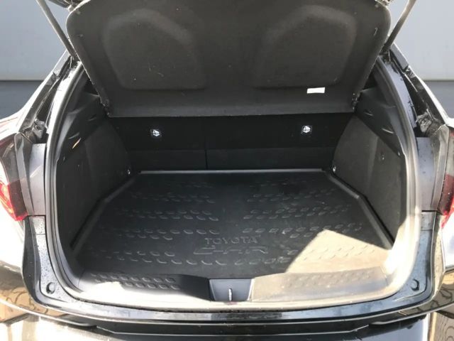 Toyota C-HR Hybride Team D