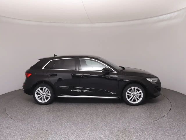 Audi A3 30 TFSI Sedan