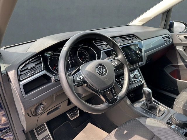 Volkswagen Touran 1.5 TSI DSG