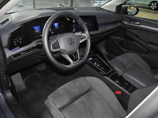 Volkswagen Golf 2.0 TSI Golf VIII Style