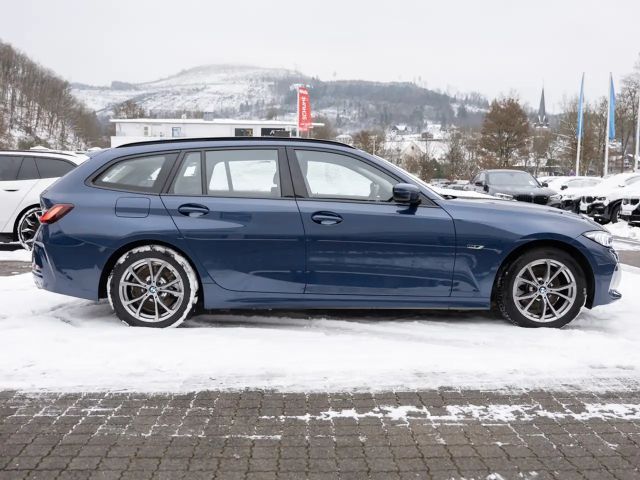 BMW 330 330e Touring xDrive