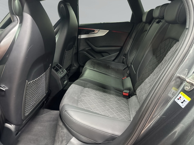 Audi S4 Avant Quattro