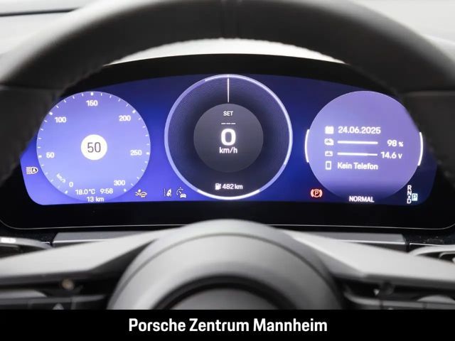 Porsche Macan 4