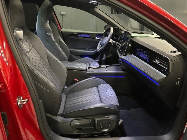 Volkswagen Passat R-Line Style Variant