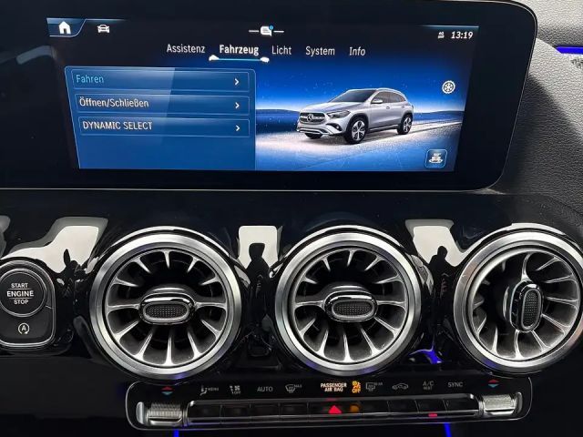 Mercedes-Benz GLA 200 AMG Line GLA 200 d