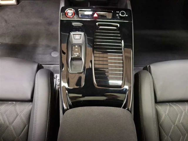 Audi A6 e-tron Quattro