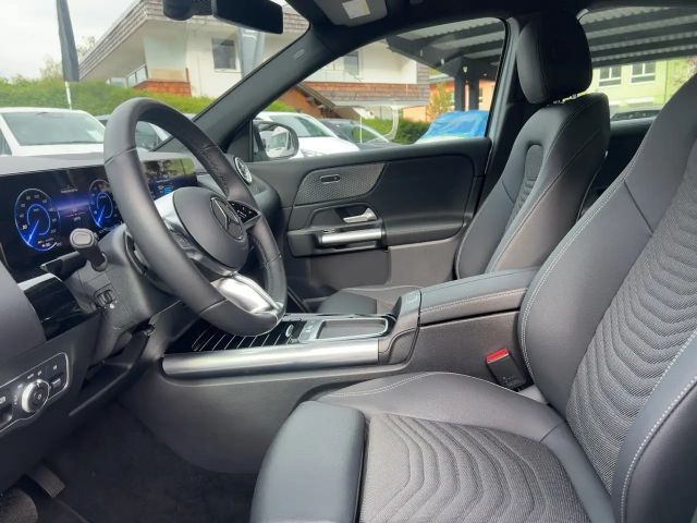 Mercedes-Benz EQA 300 4MATIC