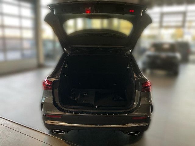 Mercedes-Benz GLA 180 AMG Line