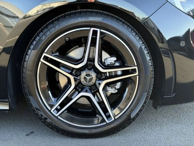 Mercedes-Benz B 200 AMG Line