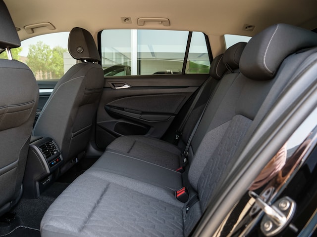 Volkswagen Golf 1.5 TSI Variant