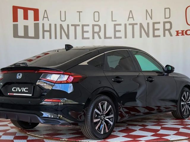 Honda Civic 2.0 Elegance e:HEV