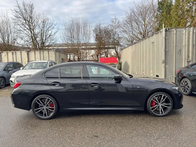 BMW 320 320d M-Sport Sedan xDrive