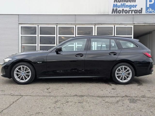 BMW 320 320e Touring