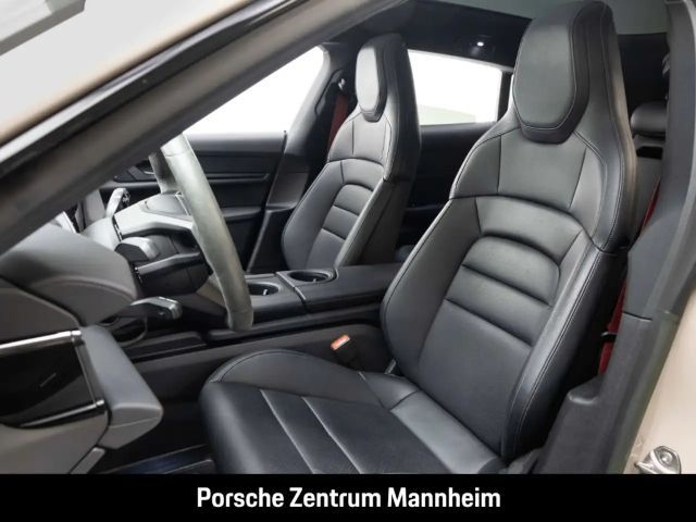 Porsche Taycan 4S Cross Turismo