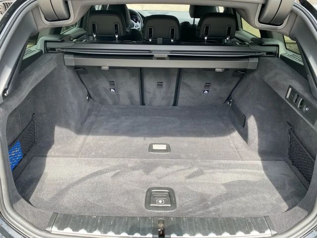 BMW 330 330i M-Sport Touring xDrive