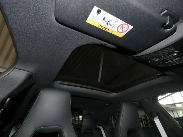 Mercedes-Benz CLA 200 AMG Line Coupé