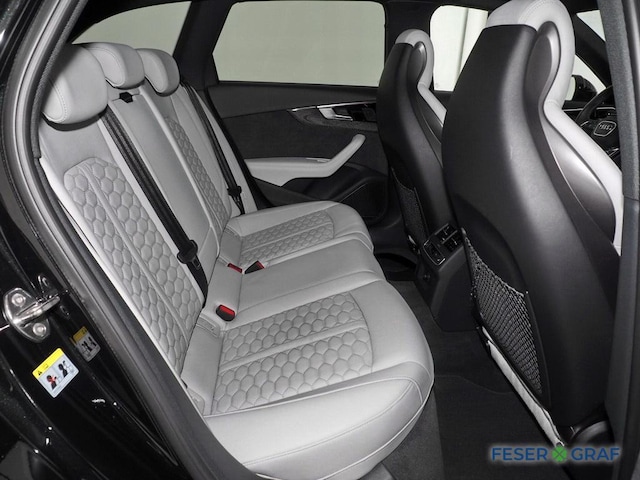 Audi RS4 Avant Quattro