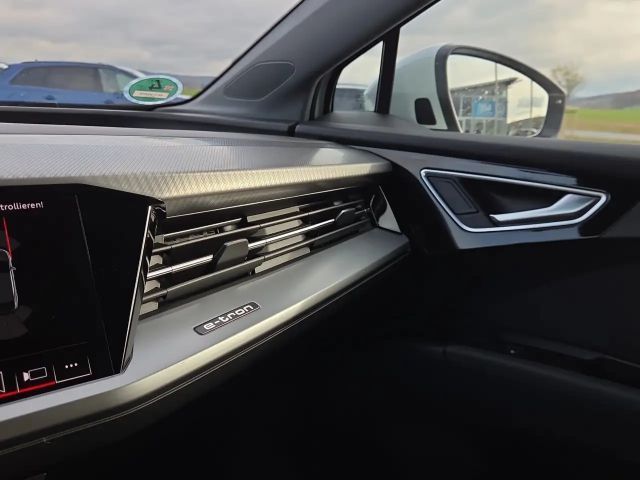 Audi Q4 e-tron 45*AHK*KAMERA*NAVI*LED*19ZOL