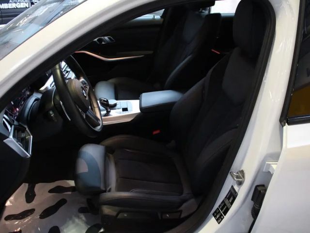 BMW 320 320d M-Sport Touring xDrive