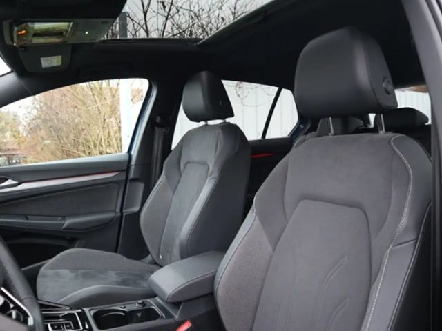 Volkswagen Golf 1.5 eTSI DSG Golf VIII