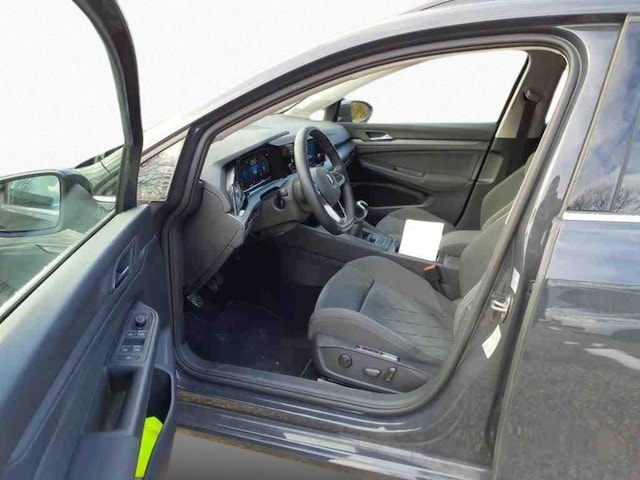 Volkswagen Golf Style Variant