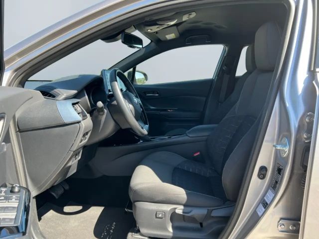 Toyota C-HR Hybride Team D