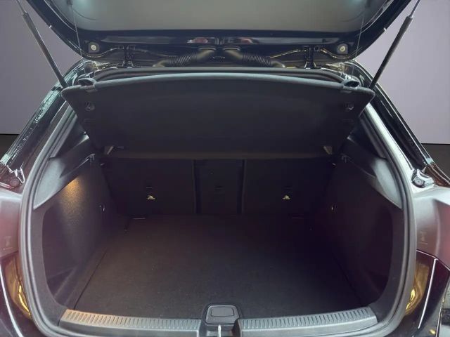 Mercedes-Benz A 220 4MATIC AMG Line