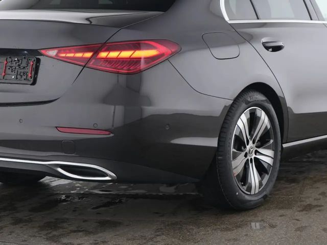 Mercedes-Benz C 180 AVANTGARDE Sedan