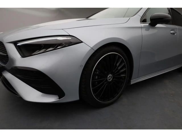 Mercedes-Benz A 180 AMG Line