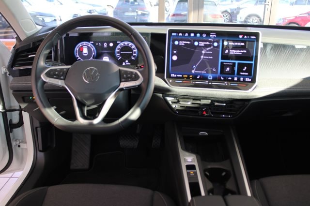 Volkswagen Passat 1.5 eTSI DSG