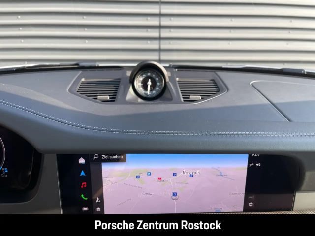 Porsche 992 Cabrio Carrera GTS