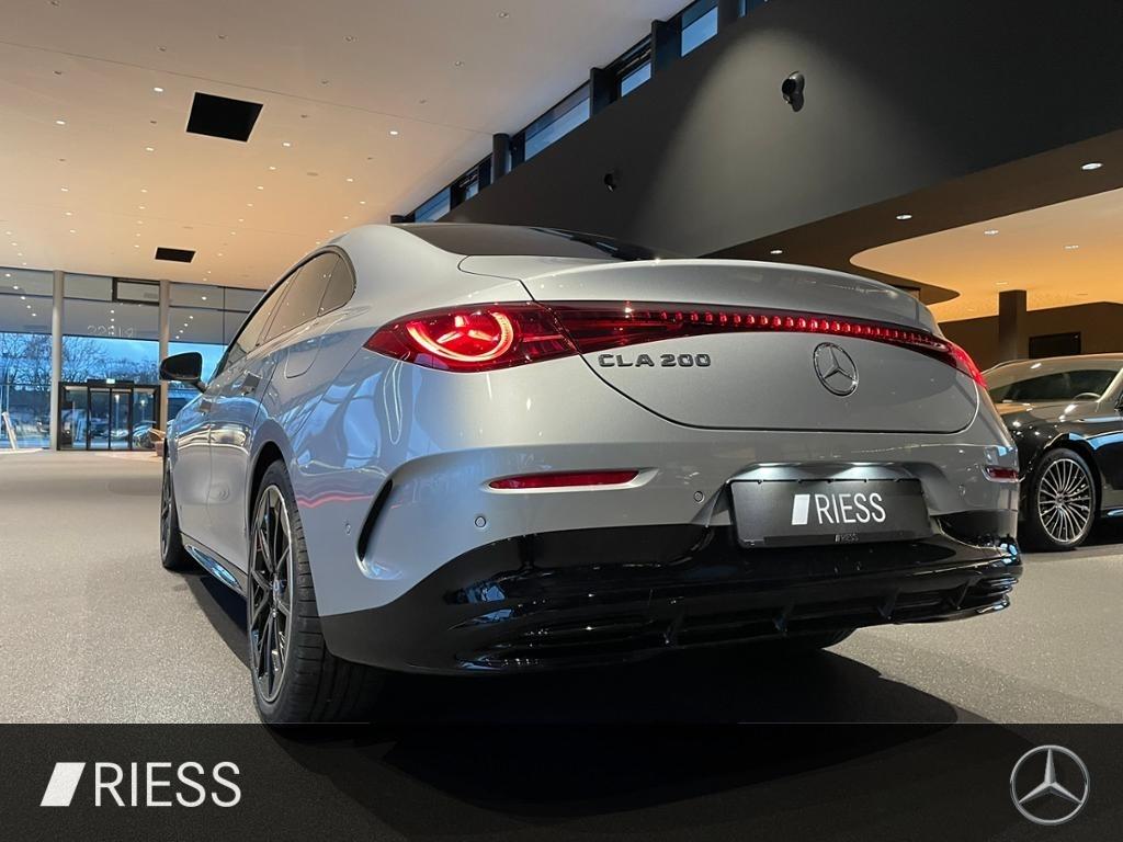 Mercedes-Benz CLA 200 AMG Line