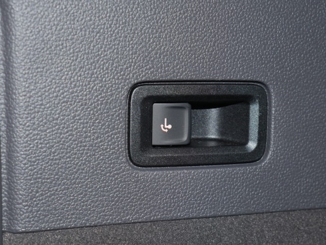 Volkswagen Multivan 2.0 TSI DSG Lang T7