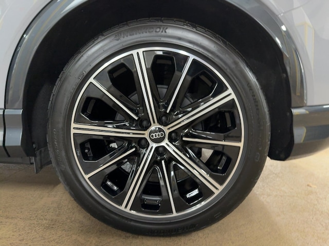 Audi Q4 e-tron Quattro