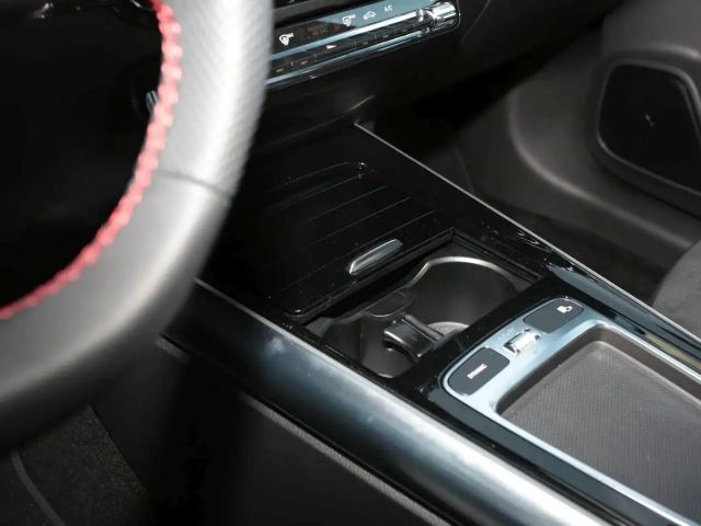 Mercedes-Benz GLA 200 AMG Line